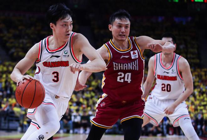 CBA联赛：广东男篮击败北京队，取得五连胜